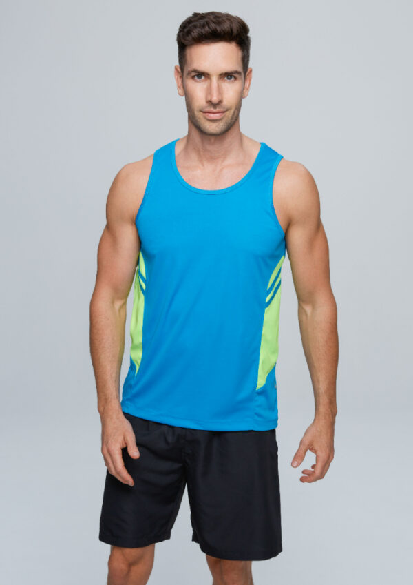 ap1111_worn_00.jpg