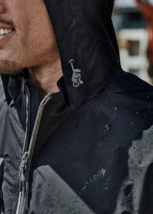 Super Light Packable Rain Jkt - Image 18