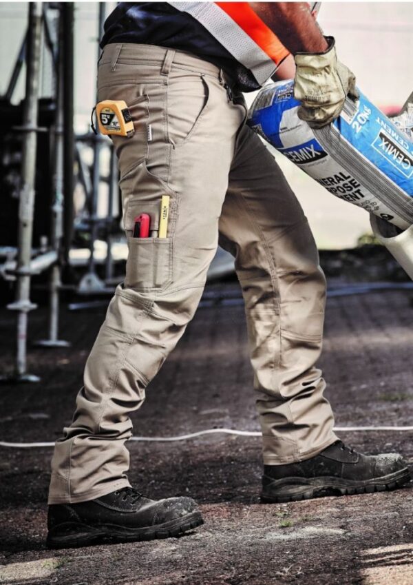 FBZP504S_Worn_00.jpg