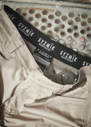 Mens Essential Cargo Short - Image 14