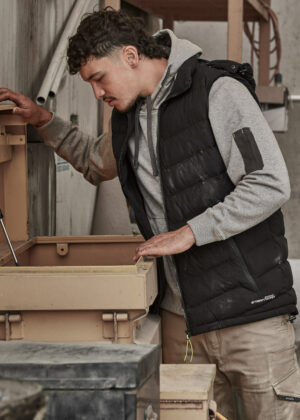 Streetworx Hooded Puffer Vest - Image 11